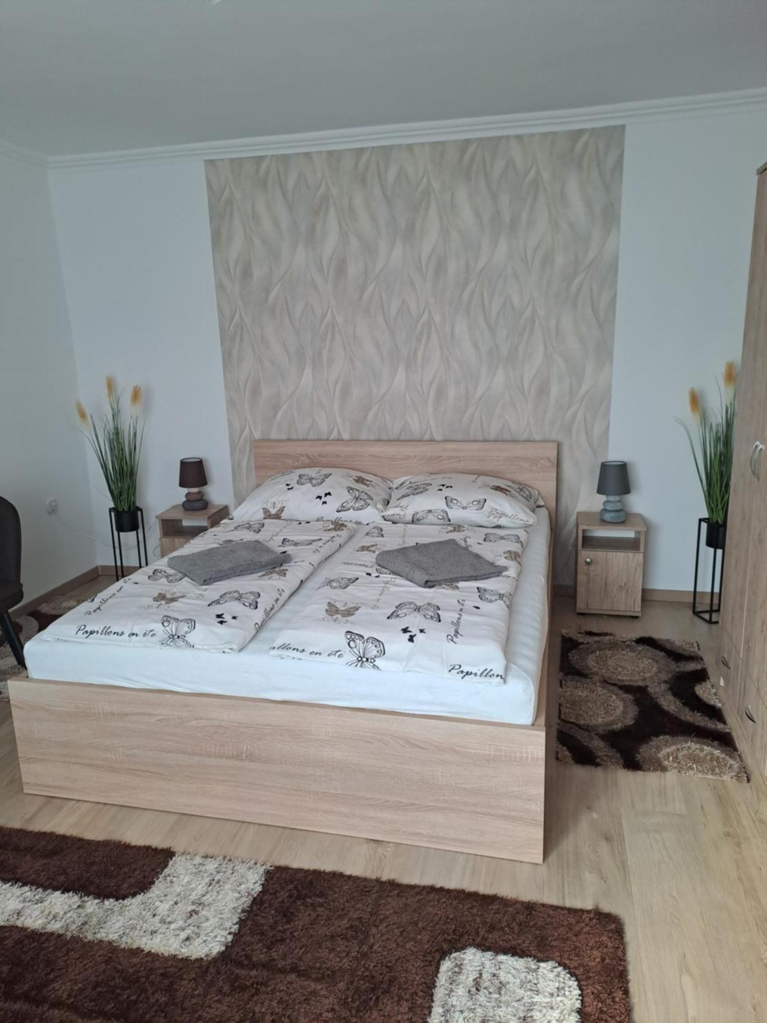 Katarina Apartman Hajduszoboszlo Exterior photo